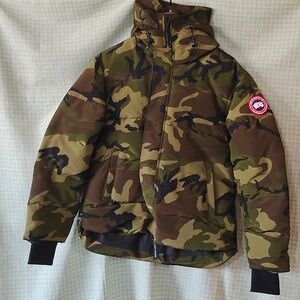 Canada Goose Camouflage-Print Quilted Shell Hooded Jacket